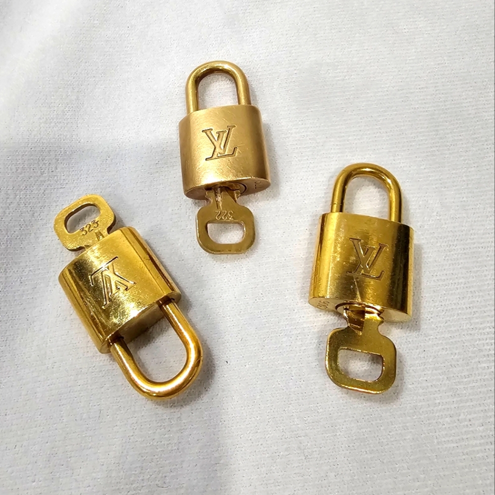 Louis Vuitton LV lock and key